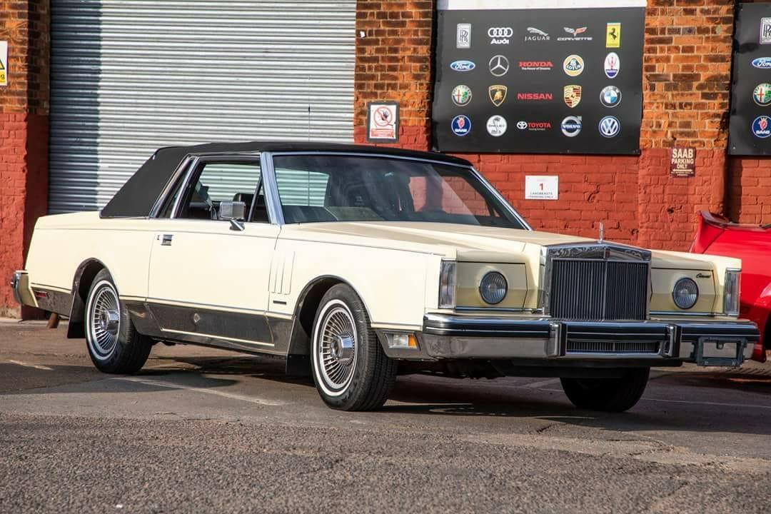 Lincoln continental 1981